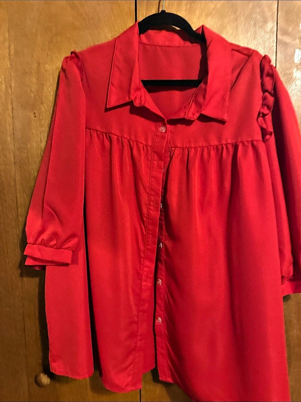 Red Ruffle Sleeve Button Down 3XL - Picture 1 of 3